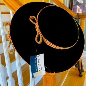 Black Oscar de La Renta vintage hat